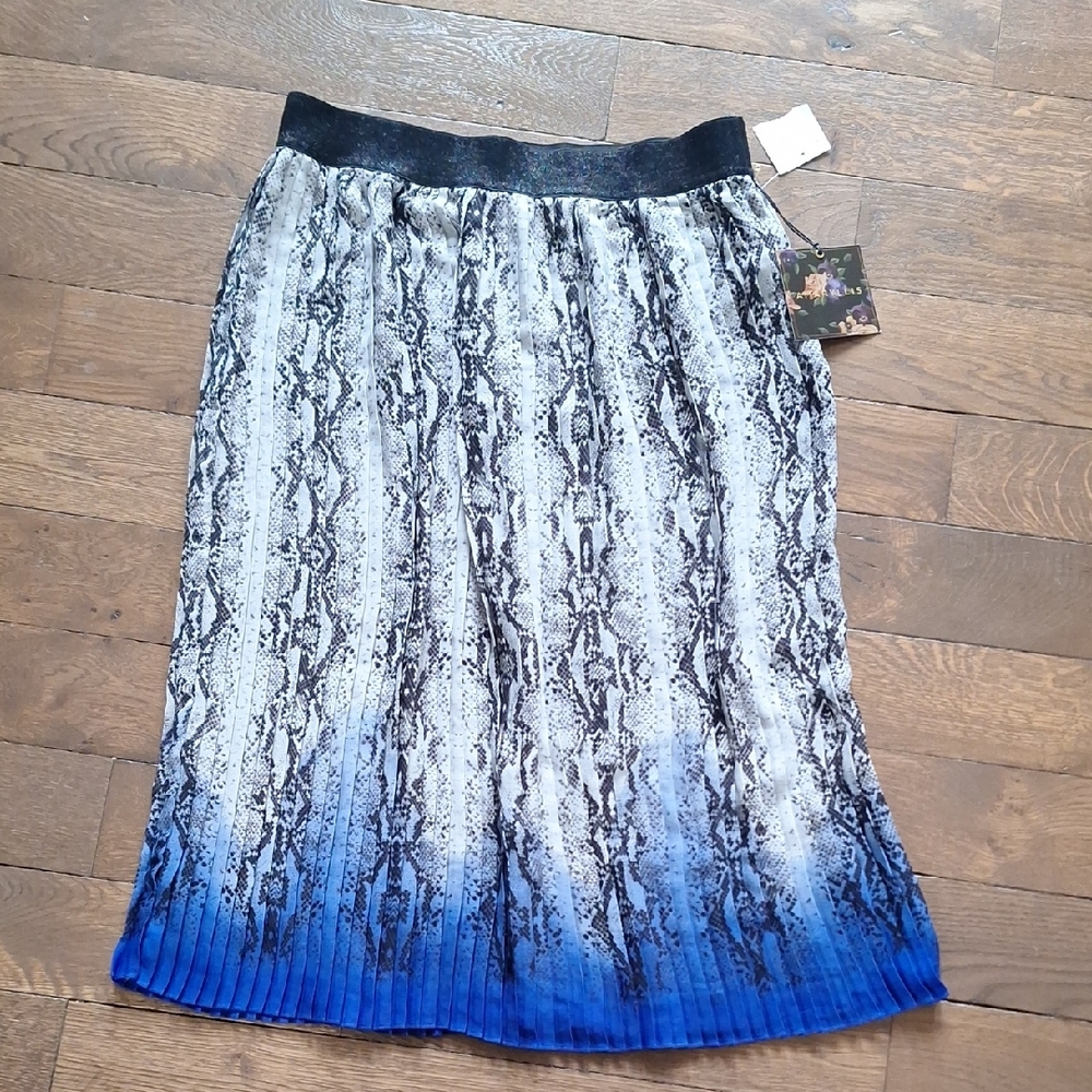 Amaryllis Pleated Women's Skirt